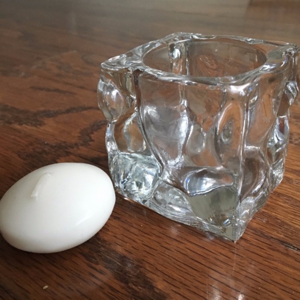 🎉HP🎉 Floating tea light candle with glass holder